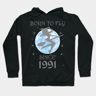 BORN TO FLY SINCE 1947 WITCHCRAFT T-SHIRT | WICCA BIRTHDAY WITCH GIFT Hoodie